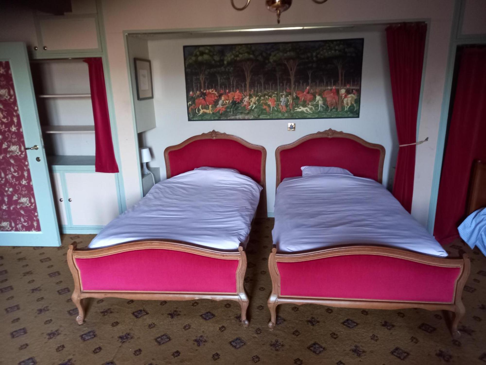 Tromcourt Hotel Couvin Buitenkant foto